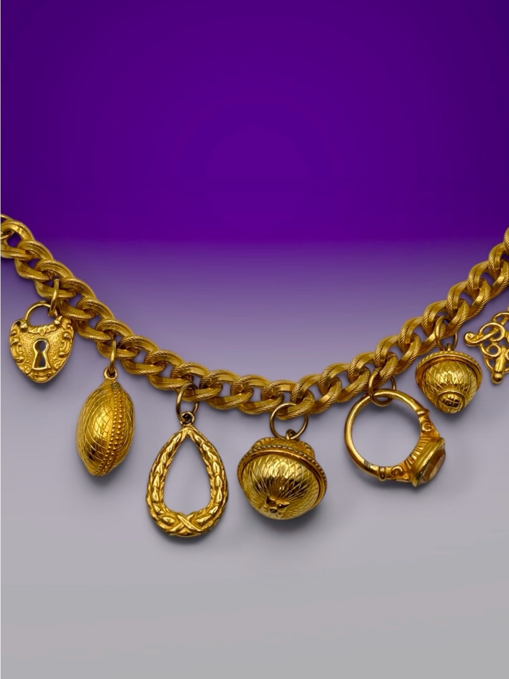 Vintage Liz Claiborne LCi Chunky Gold Charm Bracelet Fob Style 80s 90s